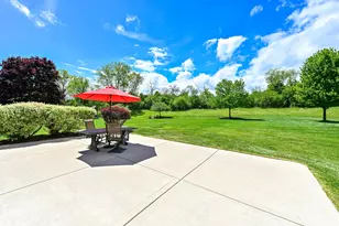 W231N7953 Martin Ct, Sussex, WI 53089 - Photo 11