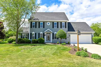 W231N7953  Martin Ct, Sussex, WI 53089 - Photo 1