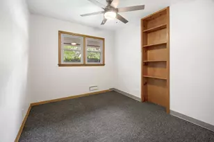 7210 W Morgan Ave, Milwaukee, WI 53220 - Photo 15