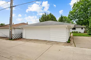 7210 W Morgan Ave, Milwaukee, WI 53220 - Photo 19