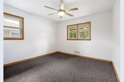 7210 W Morgan Ave, Milwaukee, WI 53220 - Photo 13