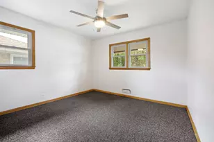 7210 W Morgan Ave, Milwaukee, WI 53220 - Photo 13
