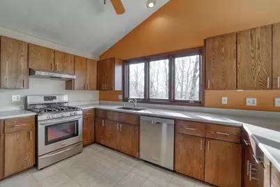 1545  Constitution Dr, Brookfield, WI 53045 - Photo 11