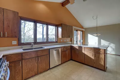 1545  Constitution Dr, Brookfield, WI 53045 - Photo 13