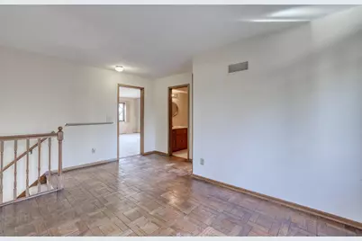 1545  Constitution Dr, Brookfield, WI 53045 - Photo 17