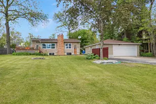 528 Wahl Ave, Mukwonago, WI 53149 - Photo 1