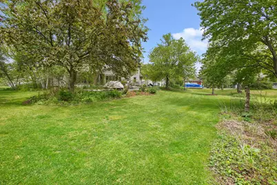 906  Scenic Heights Dr, Delafield, WI 53018 - Photo 27