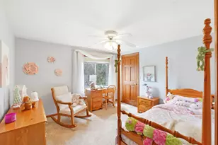 906 Scenic Heights Dr, Delafield, WI 53018 - Photo 23
