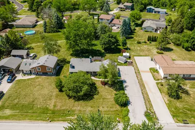 25326 W Loomis Rd, Racine, WI 53185 - Photo 5