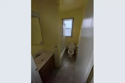 1729 S 12th St, Sheboygan, WI 53081 - Photo 25