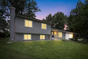 W233N6477 Kneiske Dr, Sussex, WI 53089 - Photo 1