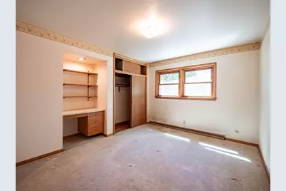 615  Tenny Ave, Waukesha, WI 53186 - Photo 17