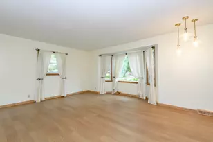3725 S Marcy St, Milwaukee, WI 53220 - Photo 9