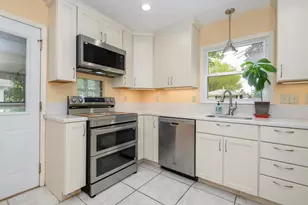 3725 S Marcy St, Milwaukee, WI 53220 - Photo 17