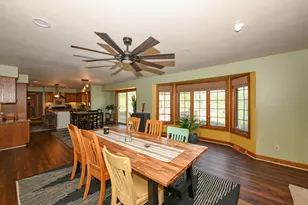 15800 Brook Ln, Brookfield, WI 53005 - Photo 9
