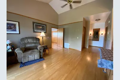 1807  Ridgeway Dr #38, De Pere, WI 54115 - Photo 5