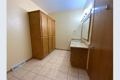 1807  Ridgeway Dr #38, De Pere, WI 54115 - Photo 17