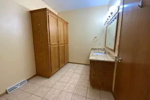 1807 Ridgeway Dr, De Pere, WI 54115 - Photo 17