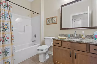 17955  Ashlea Dr #10, Brookfield, WI 53045 - Photo 19