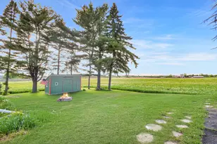 5450 Beechnut Dr, Wayne, WI 53040 - Photo 13