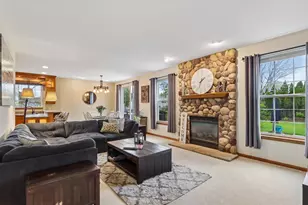 3622 Applewood Dr, Waukesha, WI 53189 - Photo 7