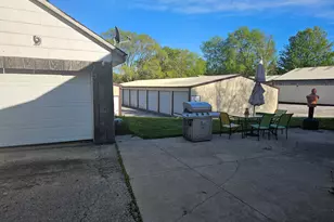 2409 N Rapids Rd, Manitowoc, WI 54220 - Photo 21