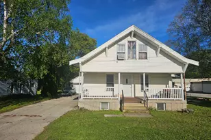 2409 N Rapids Rd, Manitowoc, WI 54220 - Photo 1