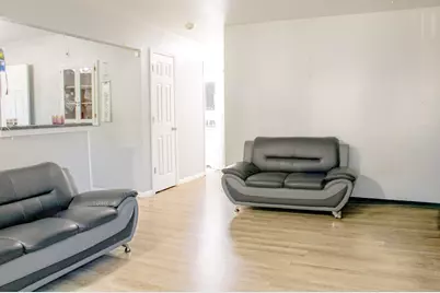 4219 N 72nd St, Milwaukee, WI 53216 - Photo 3