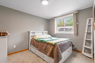9201 W County Line Rd, Milwaukee, WI 53224 - Photo 19