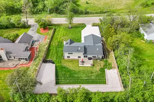 9201 W County Line Rd, Milwaukee, WI 53224 - Photo 23