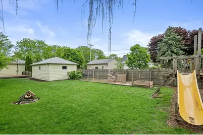 12723 W Colfax Pl, Butler, WI 53007 - Photo 31