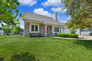 9013 S 26th St, Oak Creek, WI 53154 - Photo 11