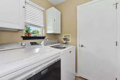 9013 S 26th St, Oak Creek, WI 53154 - Photo 21
