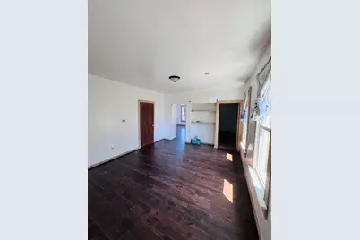 2335 S 16th St, Milwaukee, WI 53215 - Photo 9