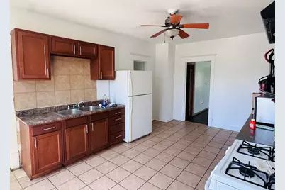 2335 S 16th St, Milwaukee, WI 53215 - Photo 5