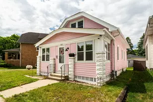 2741 S Delaware Ave, Milwaukee, WI 53207 - Photo 21