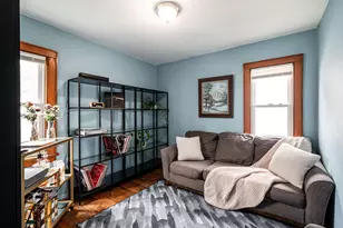 2741 S Delaware Ave, Milwaukee, WI 53207 - Photo 9