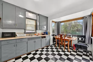 4455 N Teutonia Ave, Milwaukee, WI 53209 - Photo 7