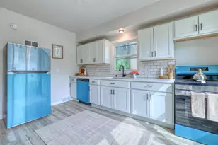 507 NW Barstow St, Waukesha, WI 53188 - Photo 7