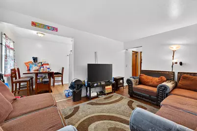 5412 W Mill Rd, Milwaukee, WI 53218 - Photo 25
