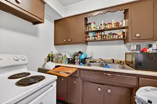 6407 N 54th St, Milwaukee, WI 53223 - Photo 17