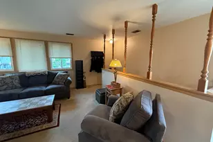 6324 S 20th St, Milwaukee, WI 53221 - Photo 9