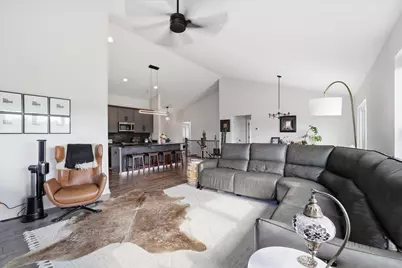 2938  Yahara Dr, Summit, WI 53066 - Photo 11