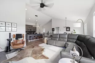 2938 Yahara Dr, Summit, WI 53066 - Photo 11