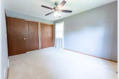 714 E Capitol Dr, Hartland, WI 53029 - Photo 17