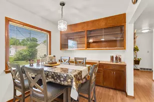 2781 S 76th St, West Allis, WI 53219 - Photo 3