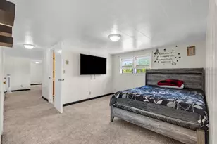 2781 S 76th St, West Allis, WI 53219 - Photo 15
