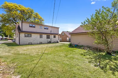 2781 S 76th St, West Allis, WI 53219 - Photo 23