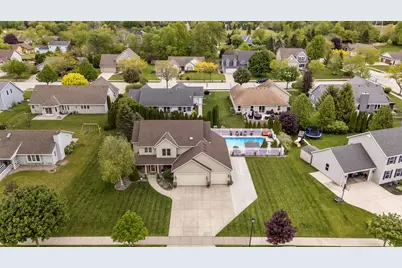 348 S Maple Ln, Saukville, WI 53080 - Photo 1