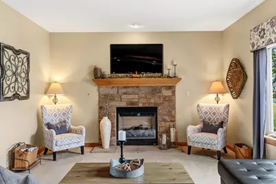 348 S Maple Ln, Saukville, WI 53080 - Photo 17